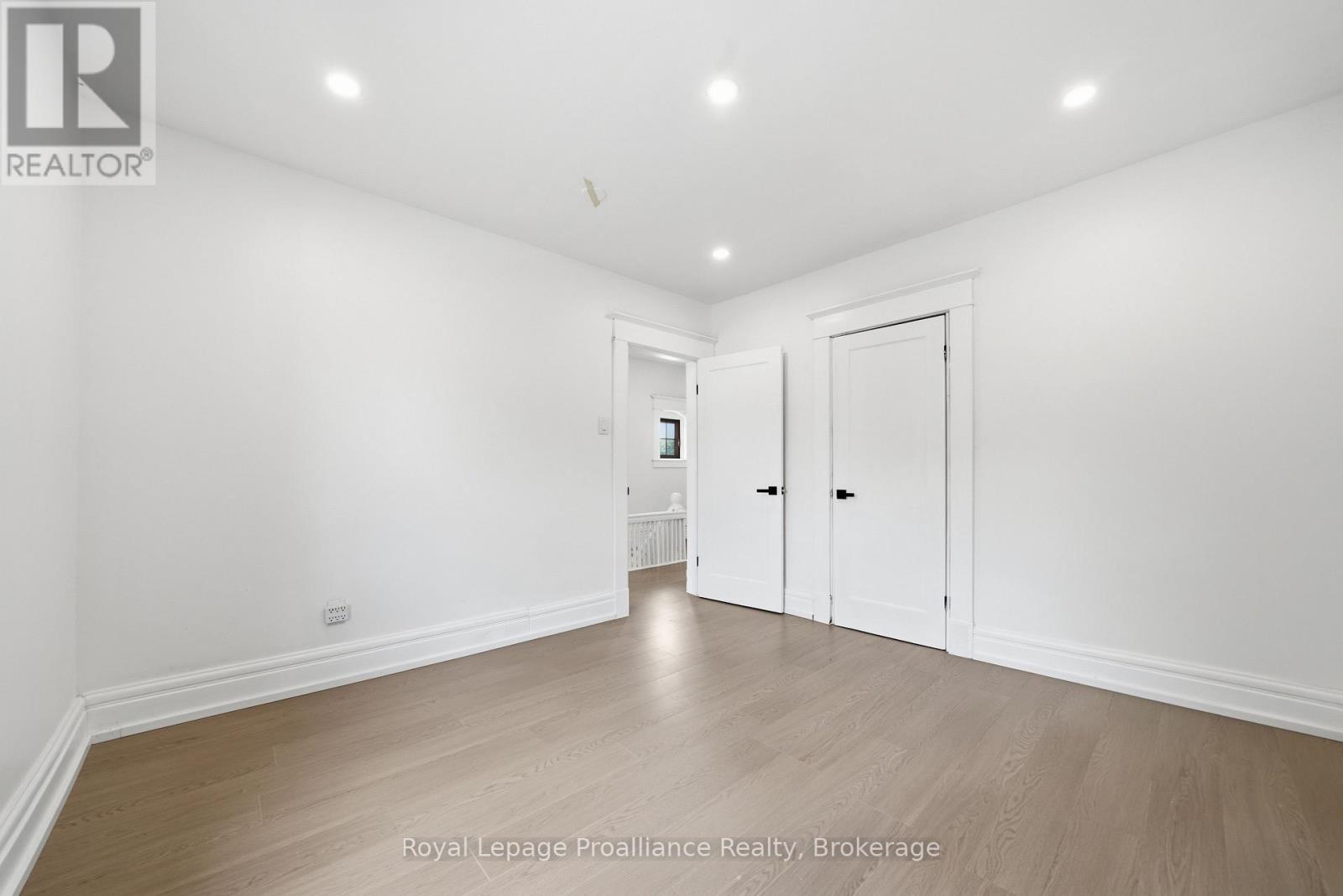 79 BRIDGE STREET W - 21