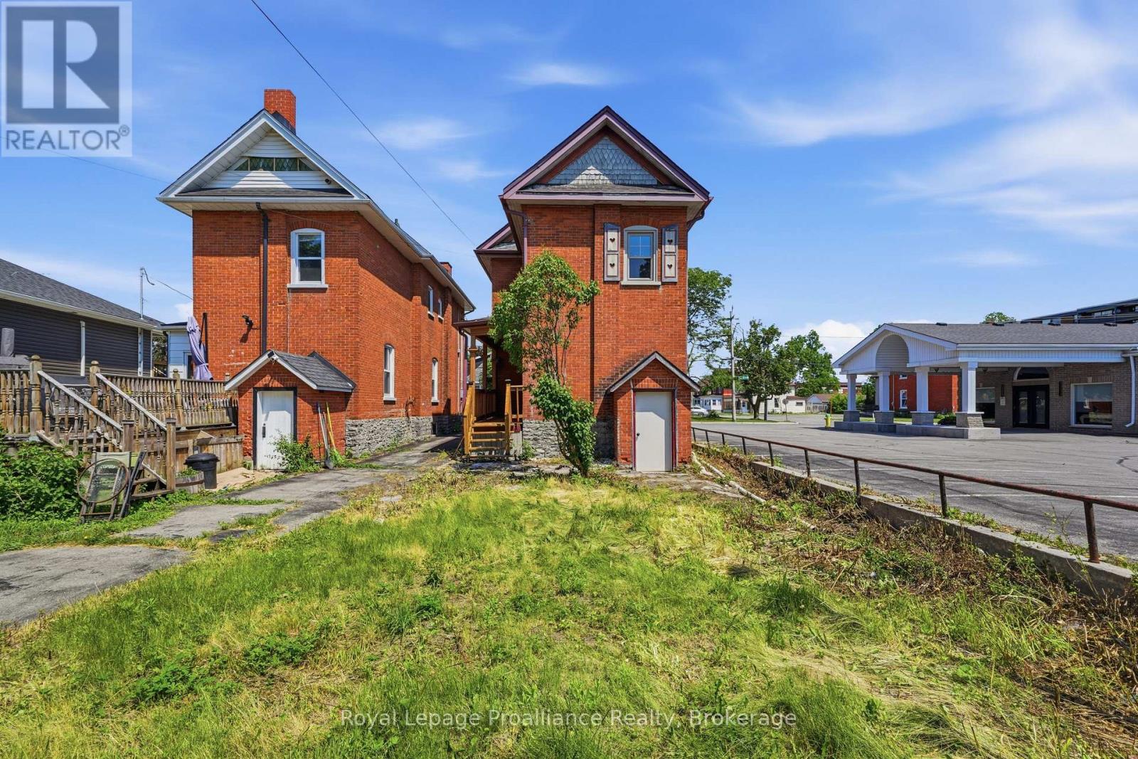 79 BRIDGE STREET W - 41
