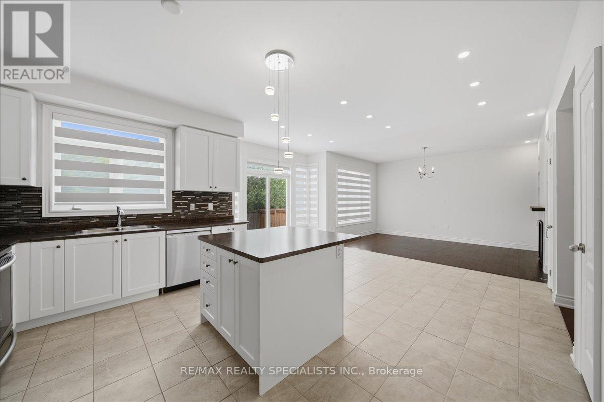 281 BLUE DASHER BOULEVARD - Image 17
