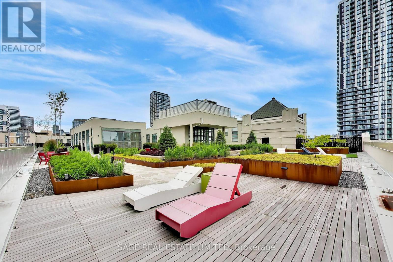 #521 155 DALHOUSIE STREET - 44