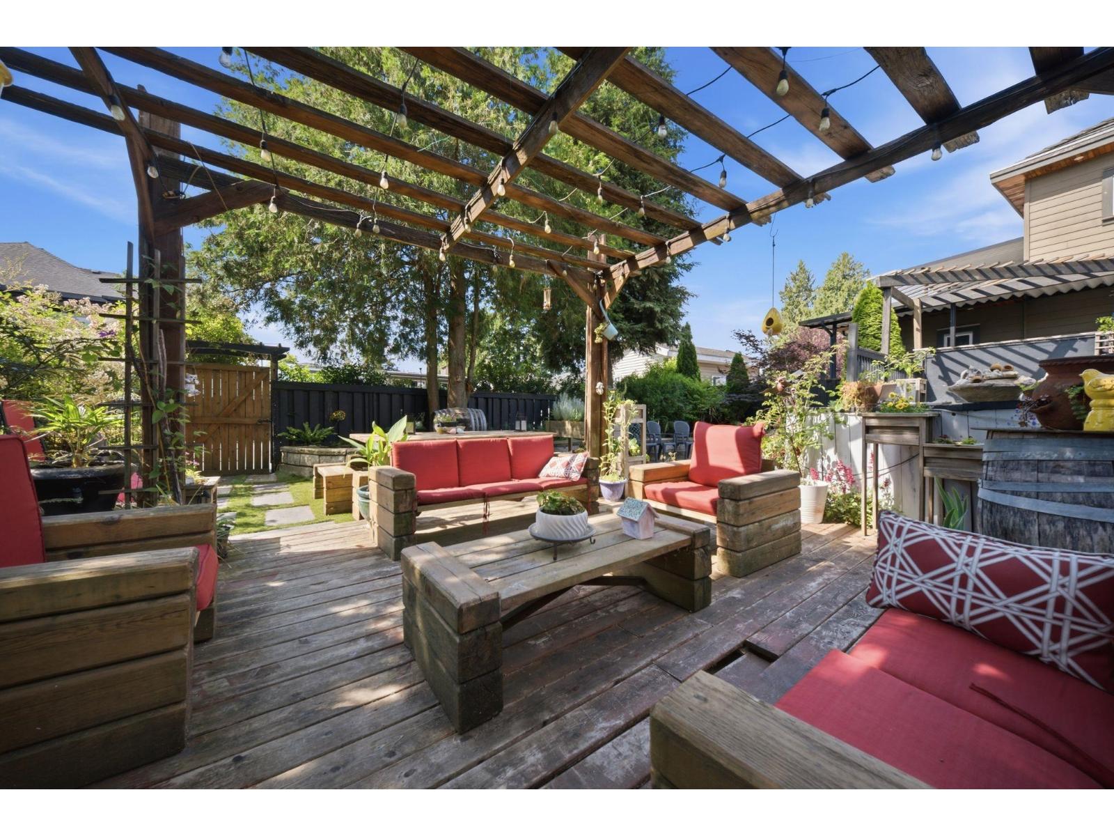 12222 100 AVENUE, Surrey