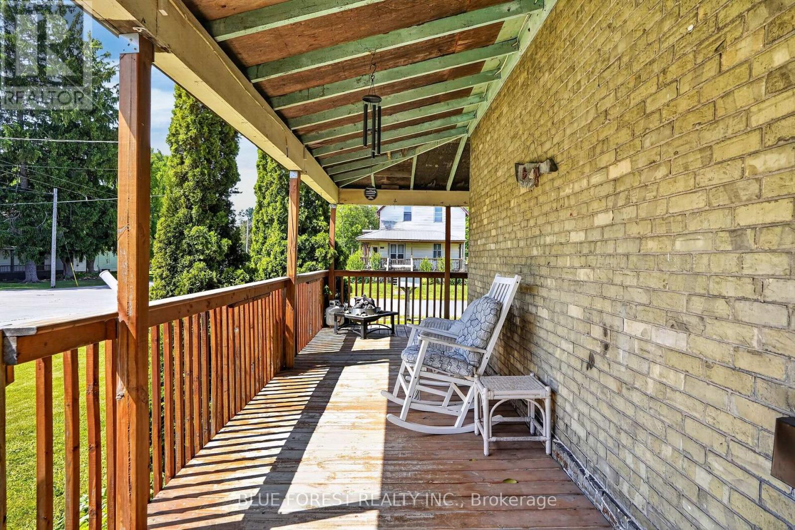 209 MARGARET STREET - 10