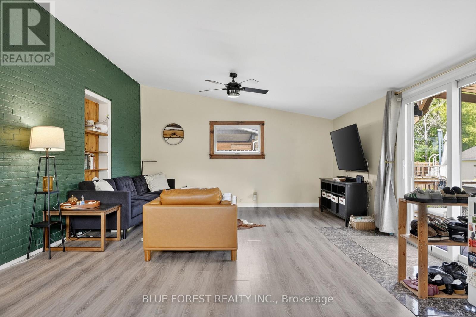 209 MARGARET STREET - 28
