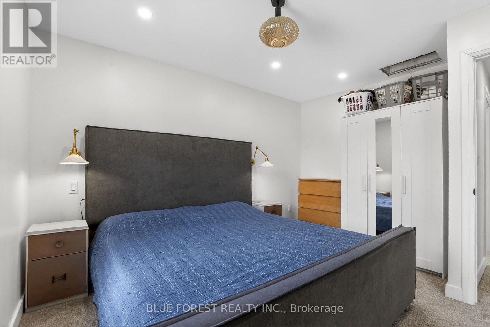 209 MARGARET STREET - 34