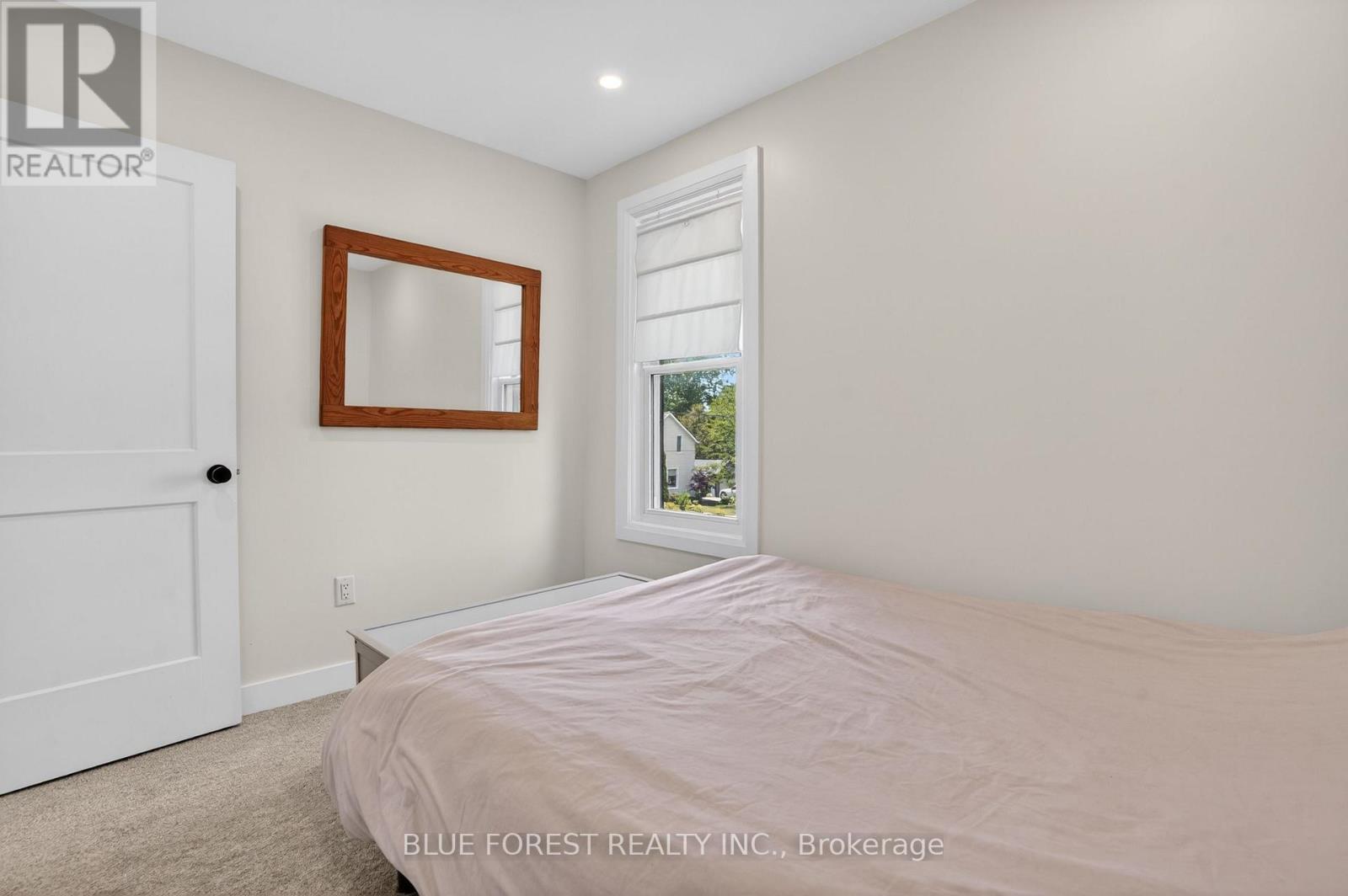 209 MARGARET STREET - 38
