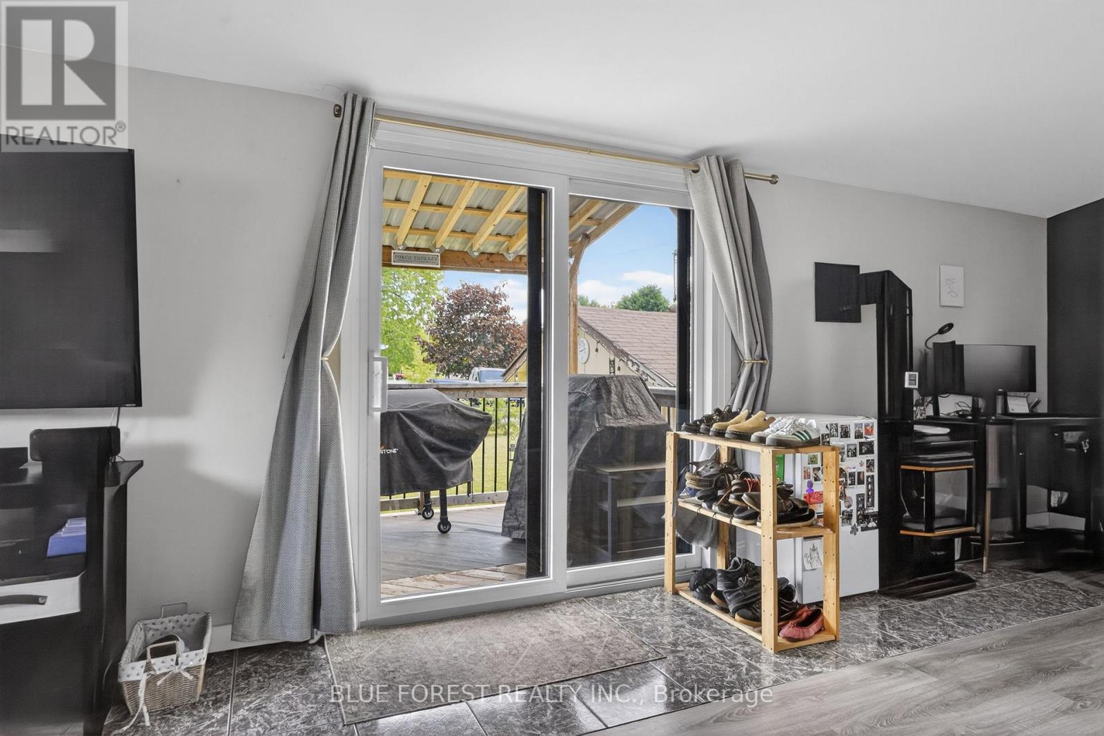 209 MARGARET STREET - 41