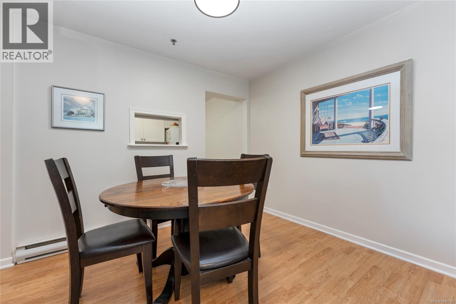 #209 3969 Shelbourne St - 9