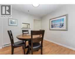Entrance - 209 3969 Shelbourne St, Saanich, BC V8N3E1 Photo 9