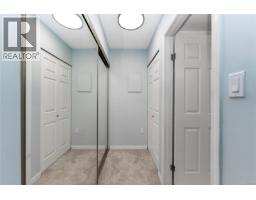 209 3969 Shelbourne St, Saanich, BC V8N3E1 Photo 14
