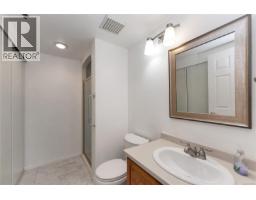 209 3969 Shelbourne St, Saanich, BC V8N3E1 Photo 18