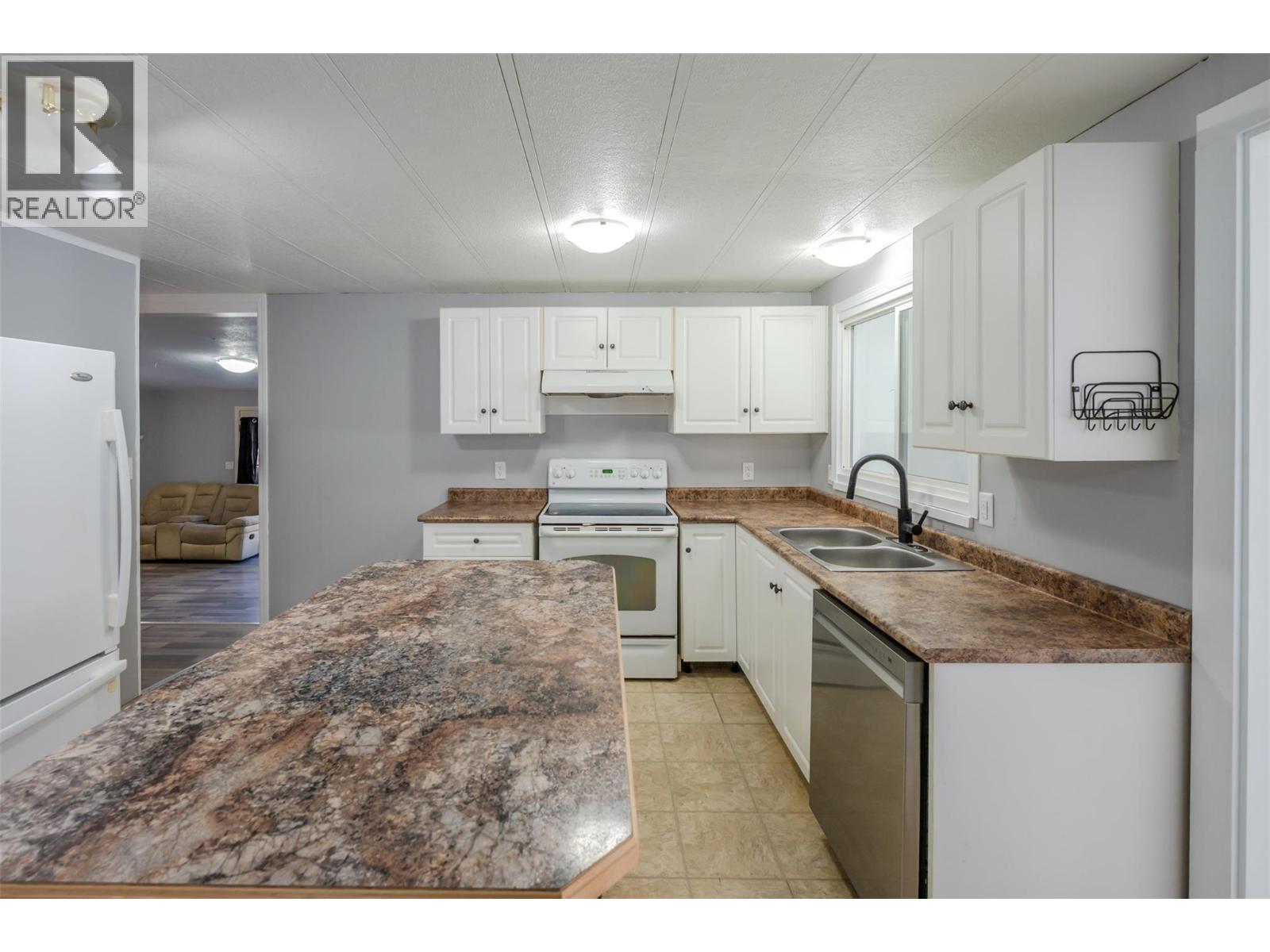 411 6th Avenue - 15