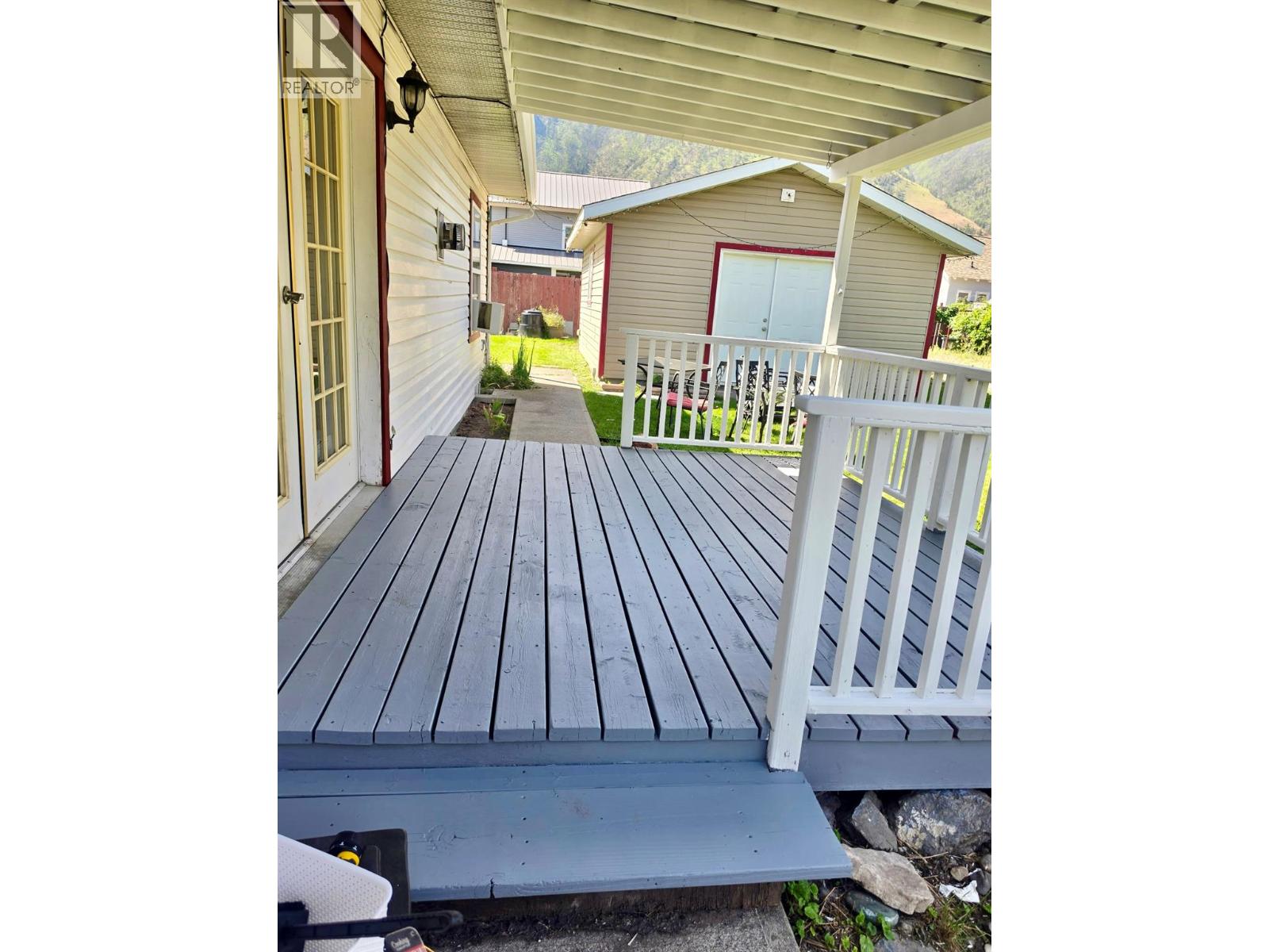 411 6th Avenue - 40