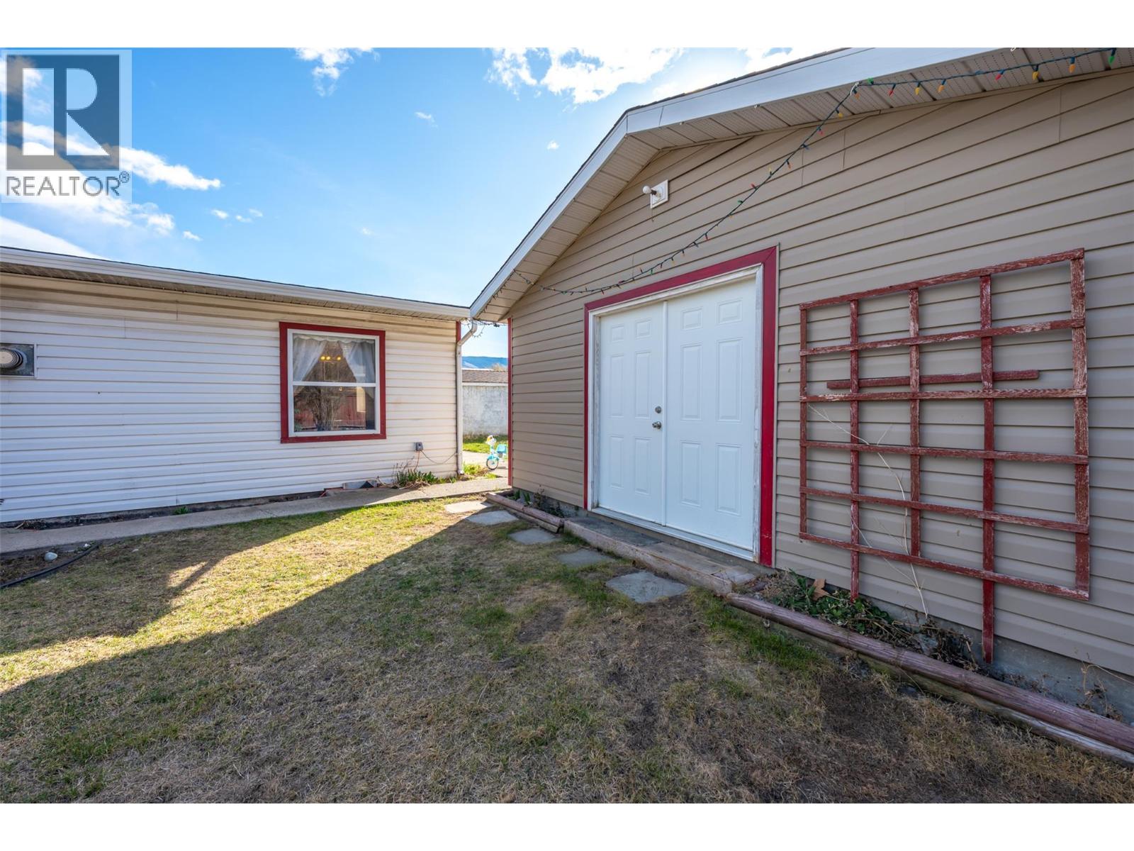 411 6th Avenue - 38
