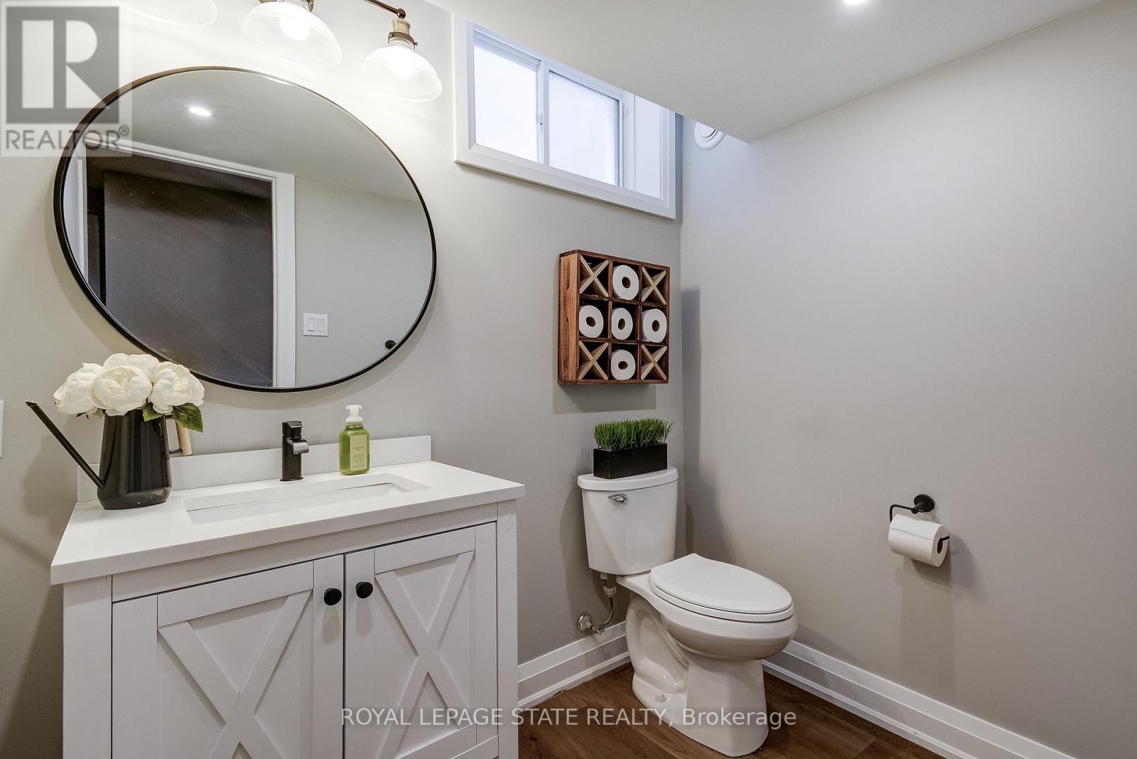 23 MCKNIGHT AVENUE - 32