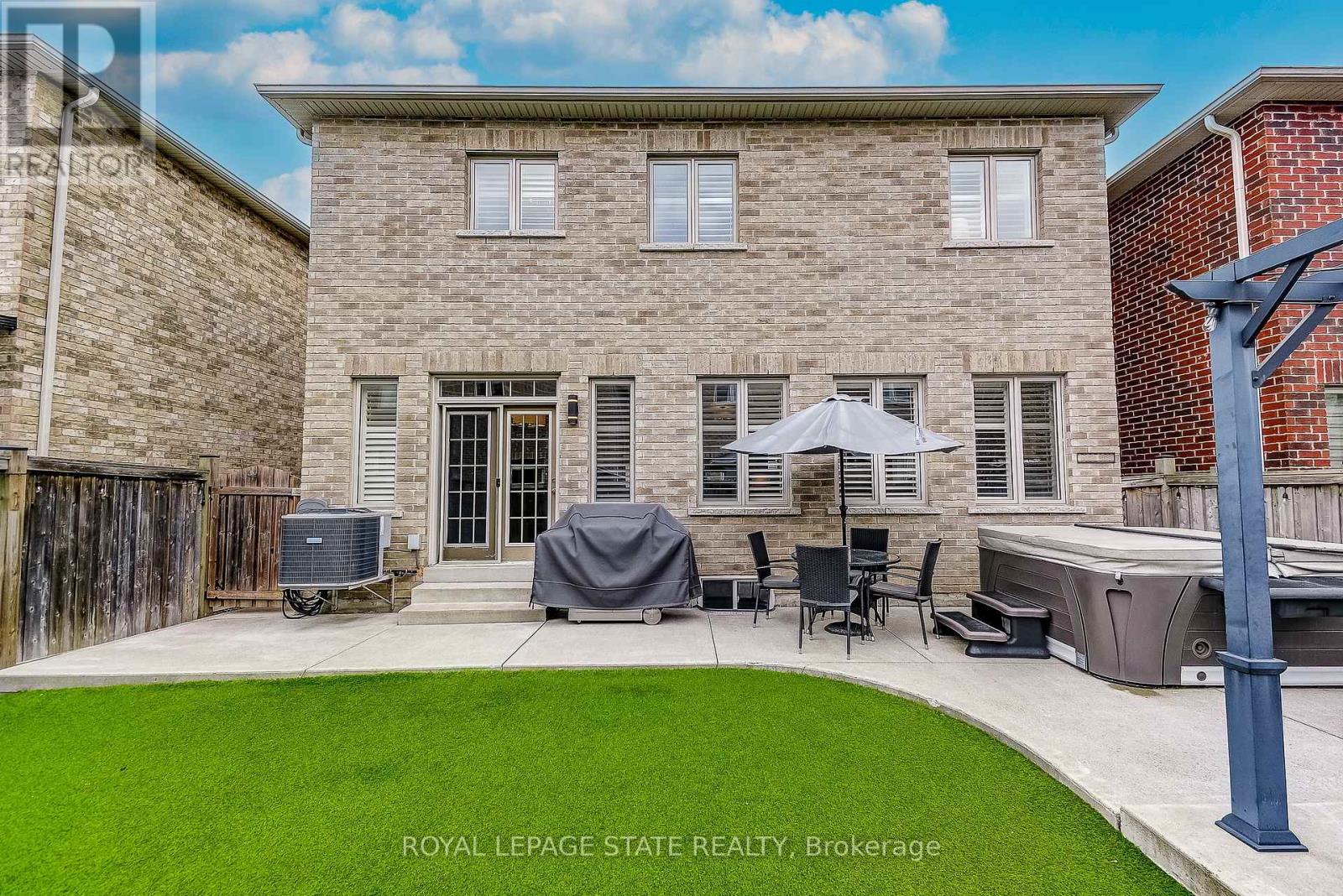 23 MCKNIGHT AVENUE - 34