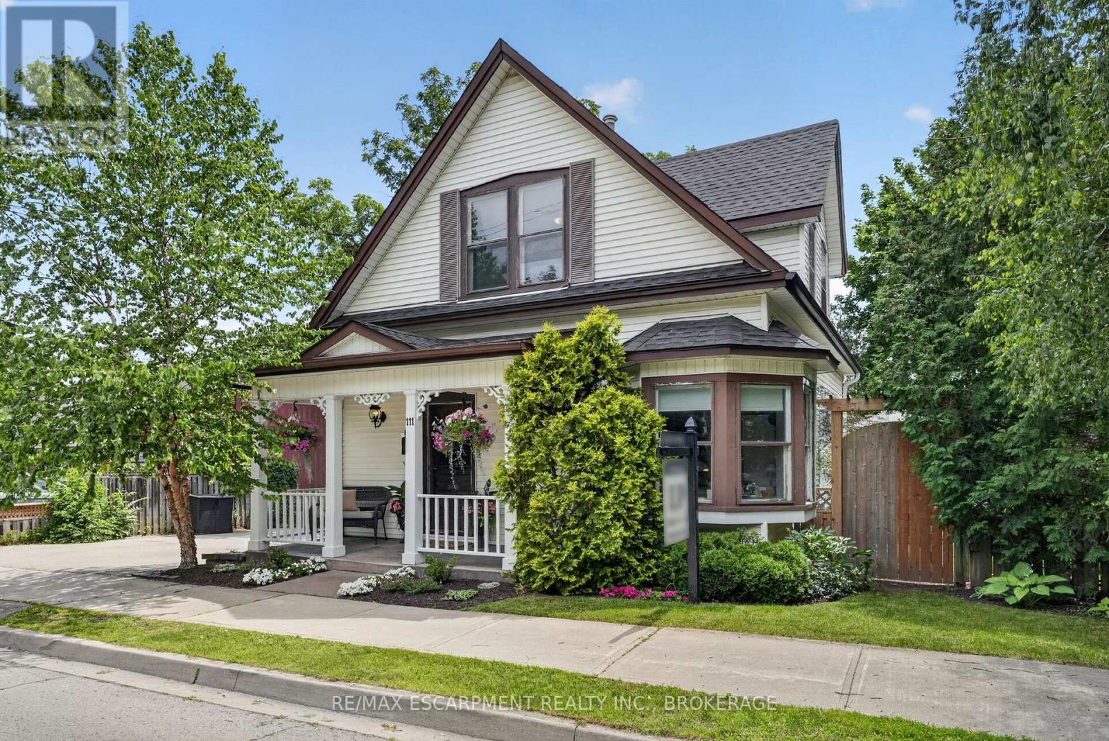 111 MAIN STREET W - 3