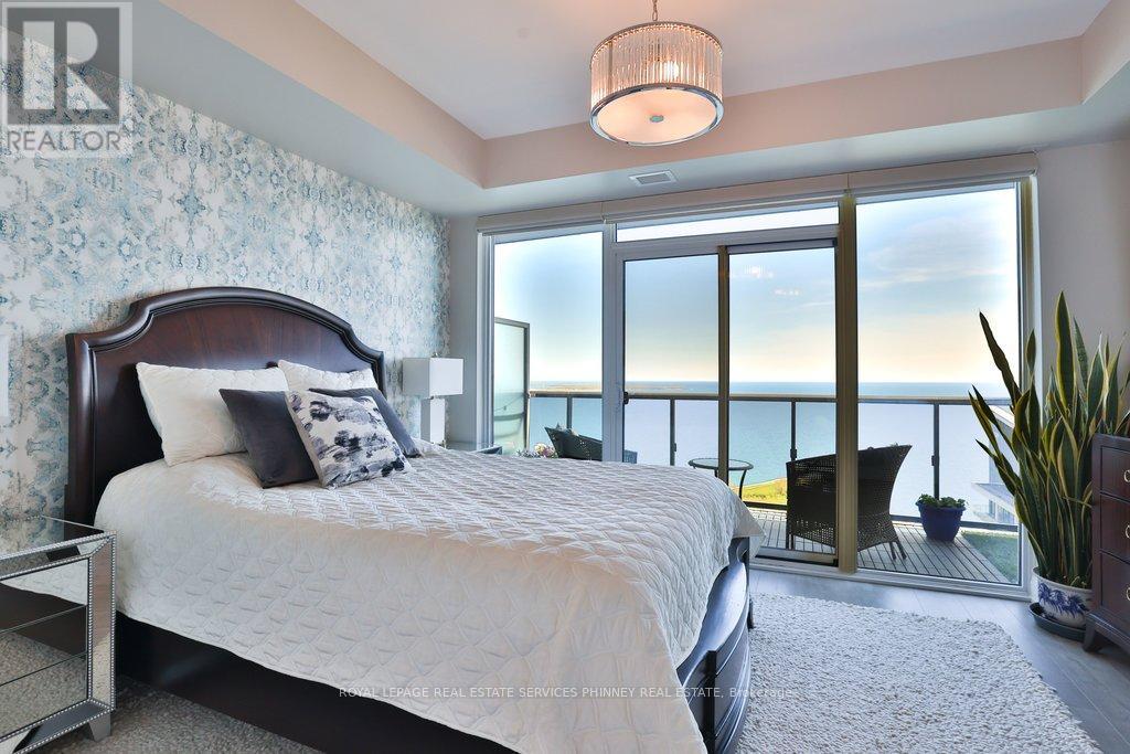 #4502 56 ANNIE CRAIG DRIVE - 18