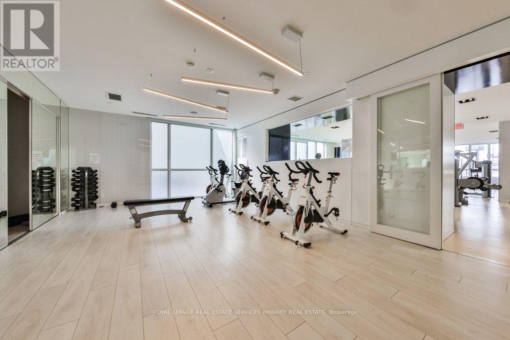 #4502 56 ANNIE CRAIG DRIVE - 37
