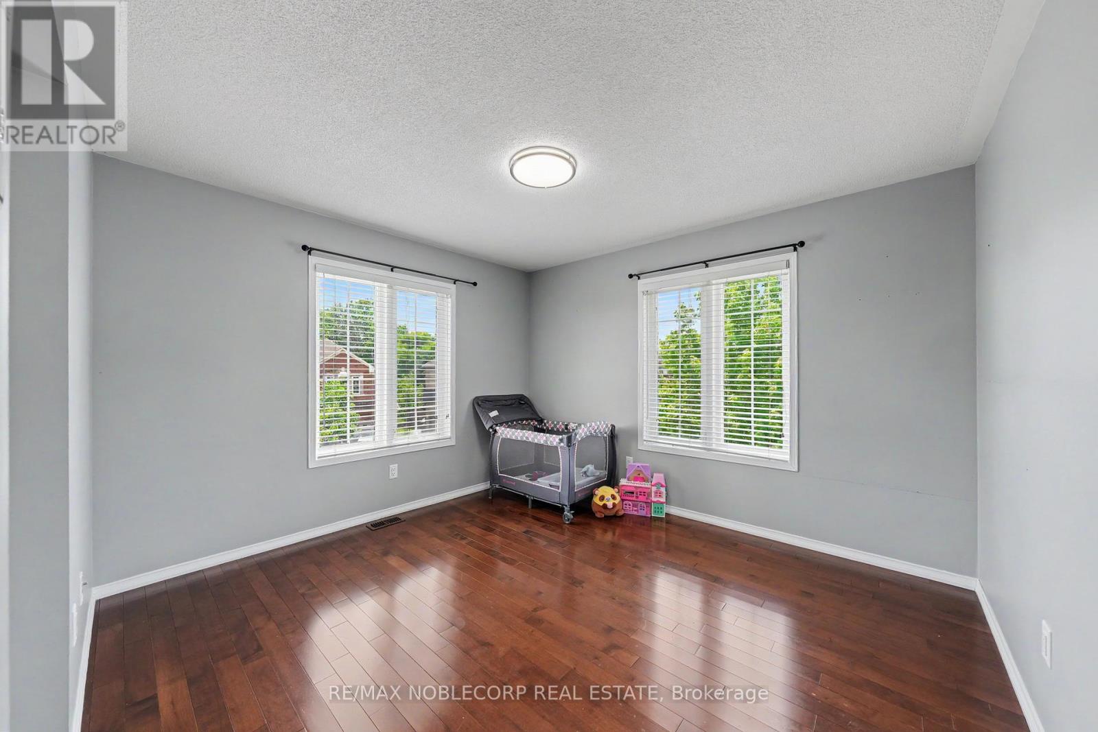 37 CHRISTENSEN AVENUE - 35
