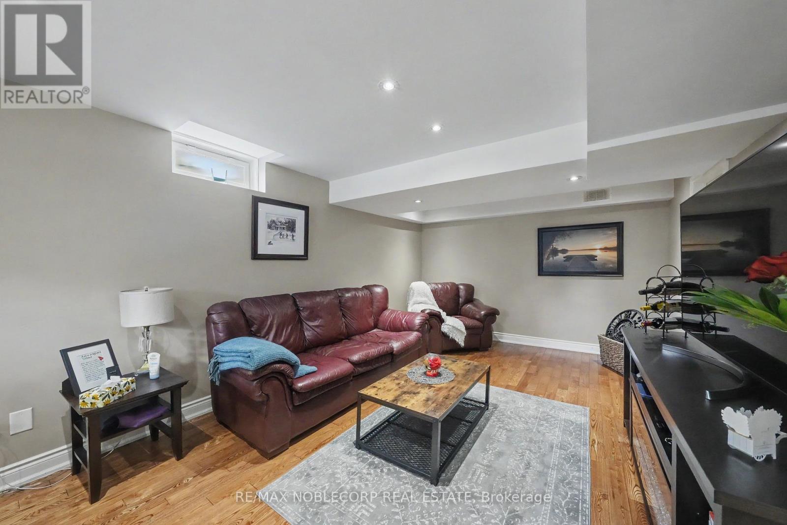 37 CHRISTENSEN AVENUE - 41