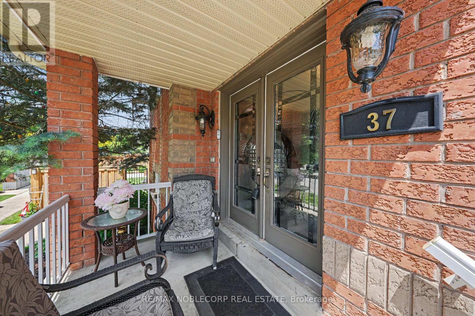 37 CHRISTENSEN AVENUE - 6