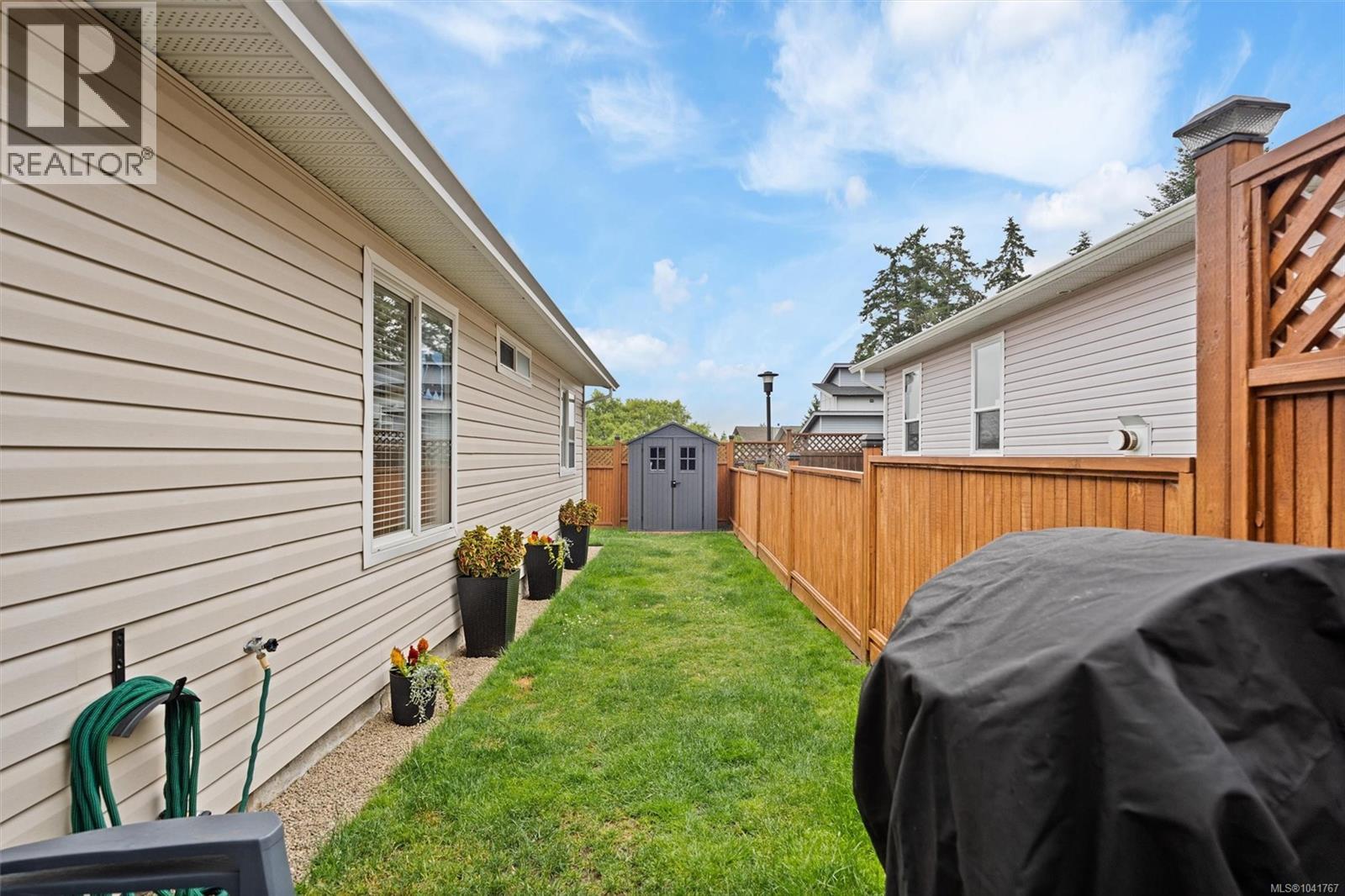 84 Wolf Lane - 29