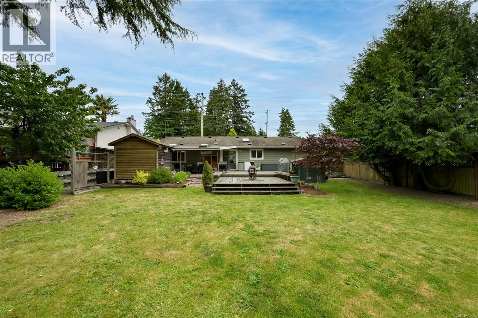 7662 Wallace Dr - 18