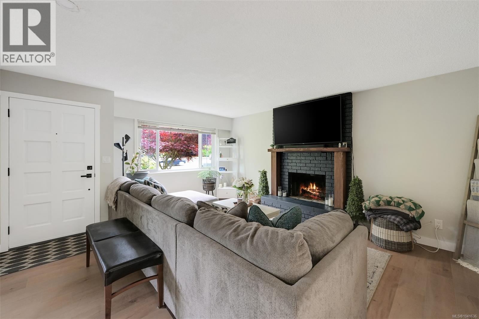 7662 Wallace Dr - 32