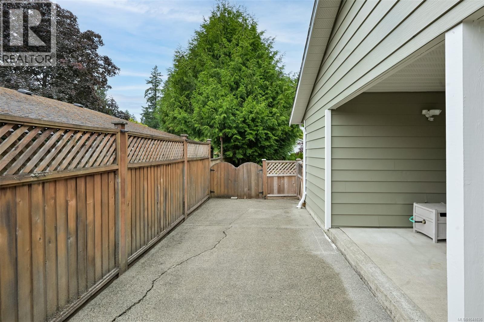 7662 Wallace Dr - 47