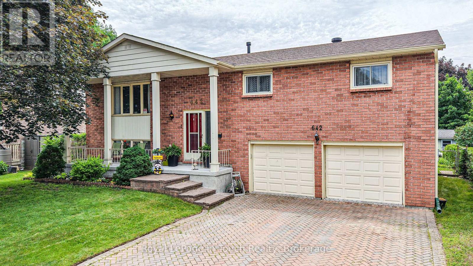 642 RANDLES CRESCENT - 1