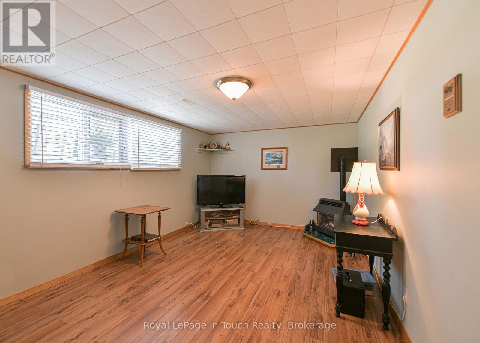 642 RANDLES CRESCENT - 20