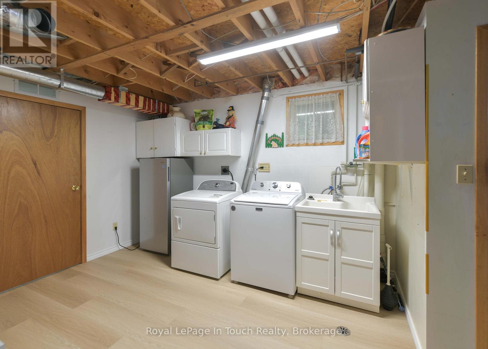 642 RANDLES CRESCENT - 22