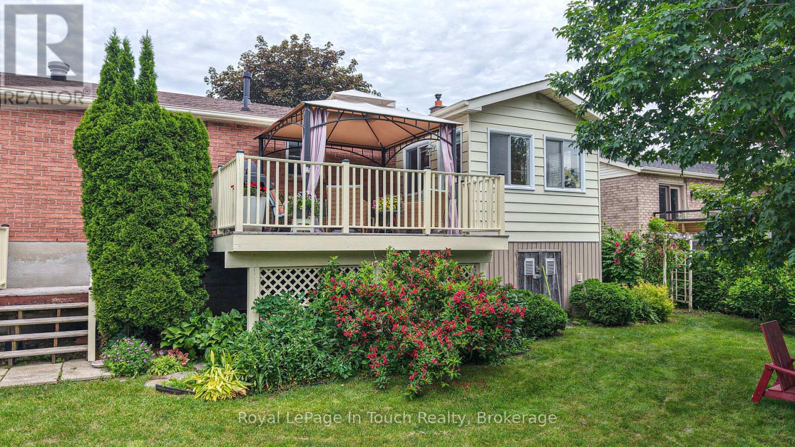 642 RANDLES CRESCENT - 30