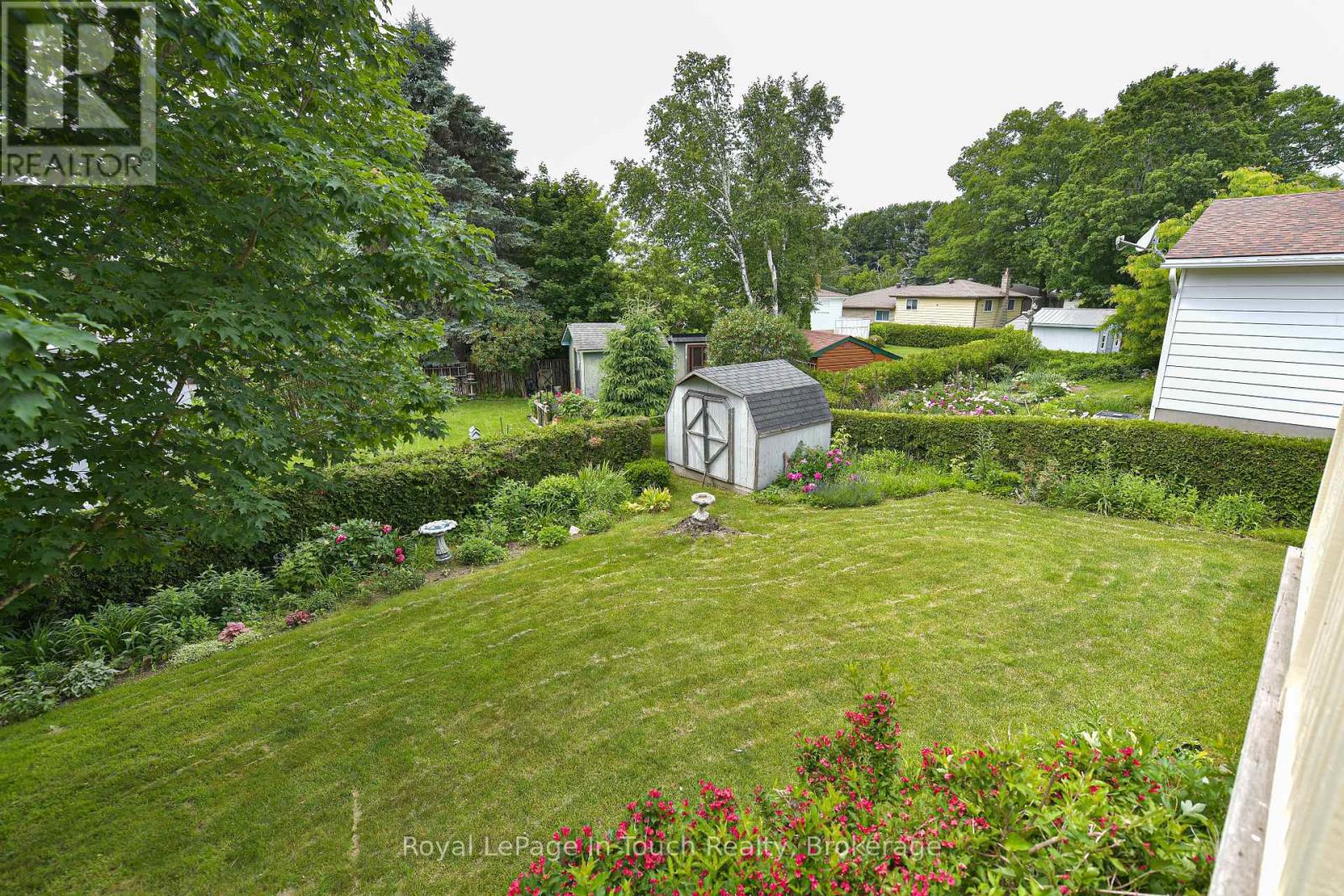 642 RANDLES CRESCENT - 35