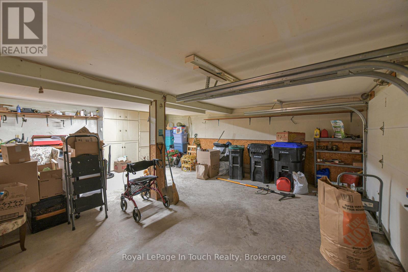 642 RANDLES CRESCENT - 37