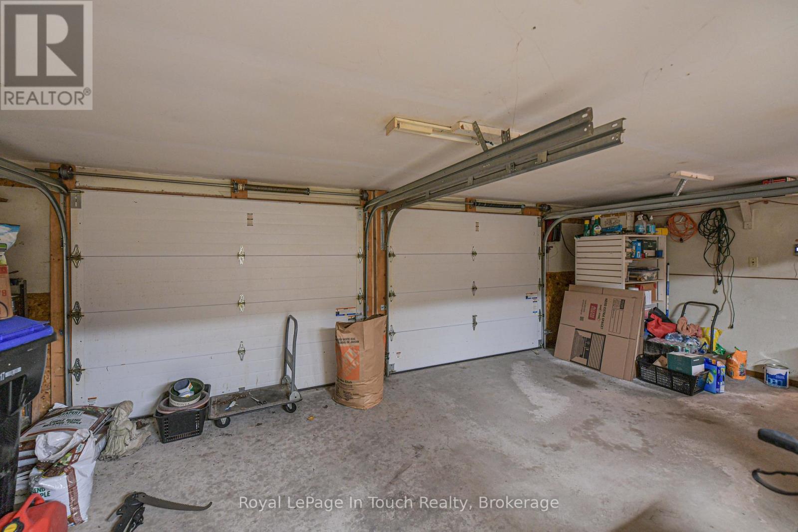642 RANDLES CRESCENT - 38