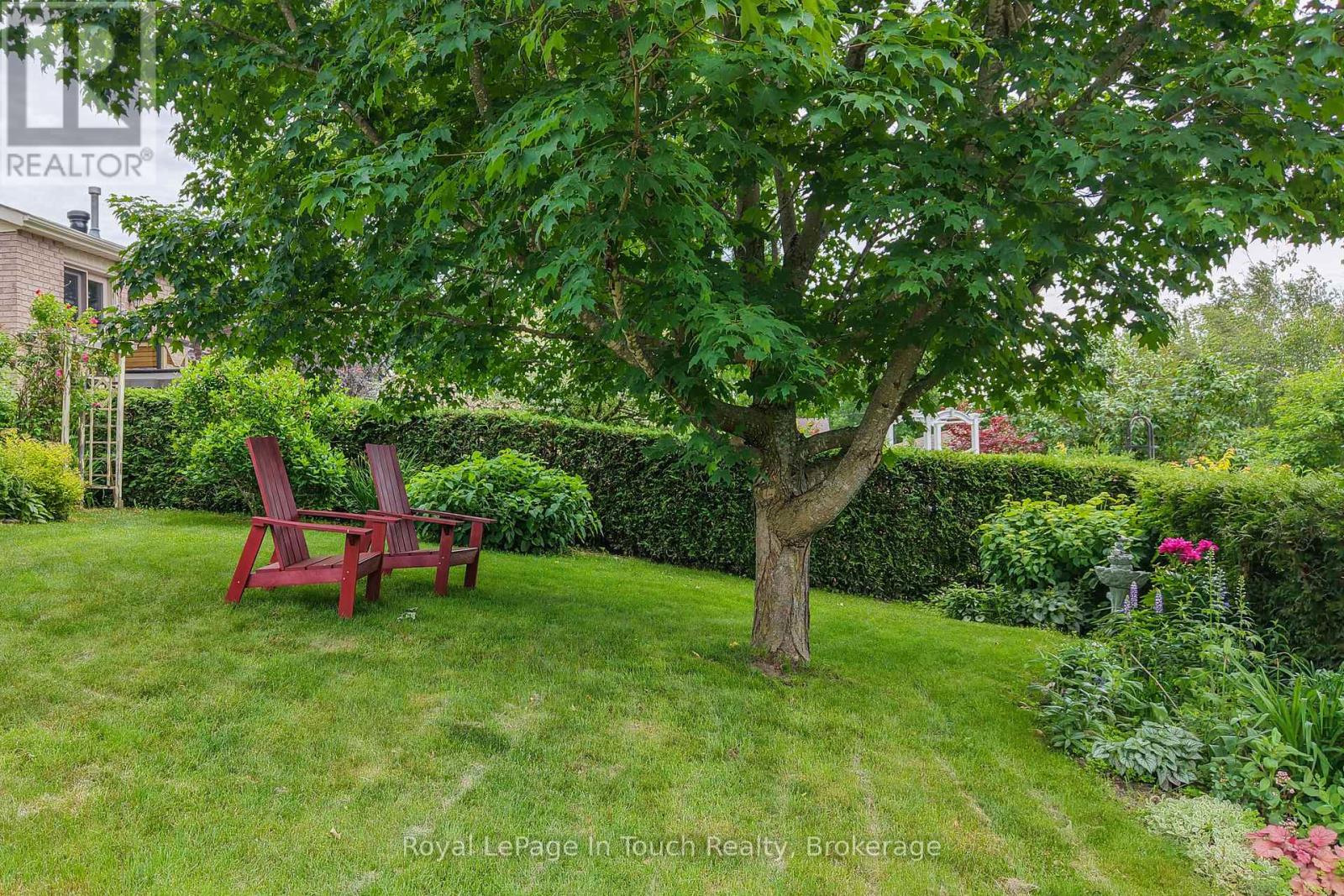 642 RANDLES CRESCENT - 41