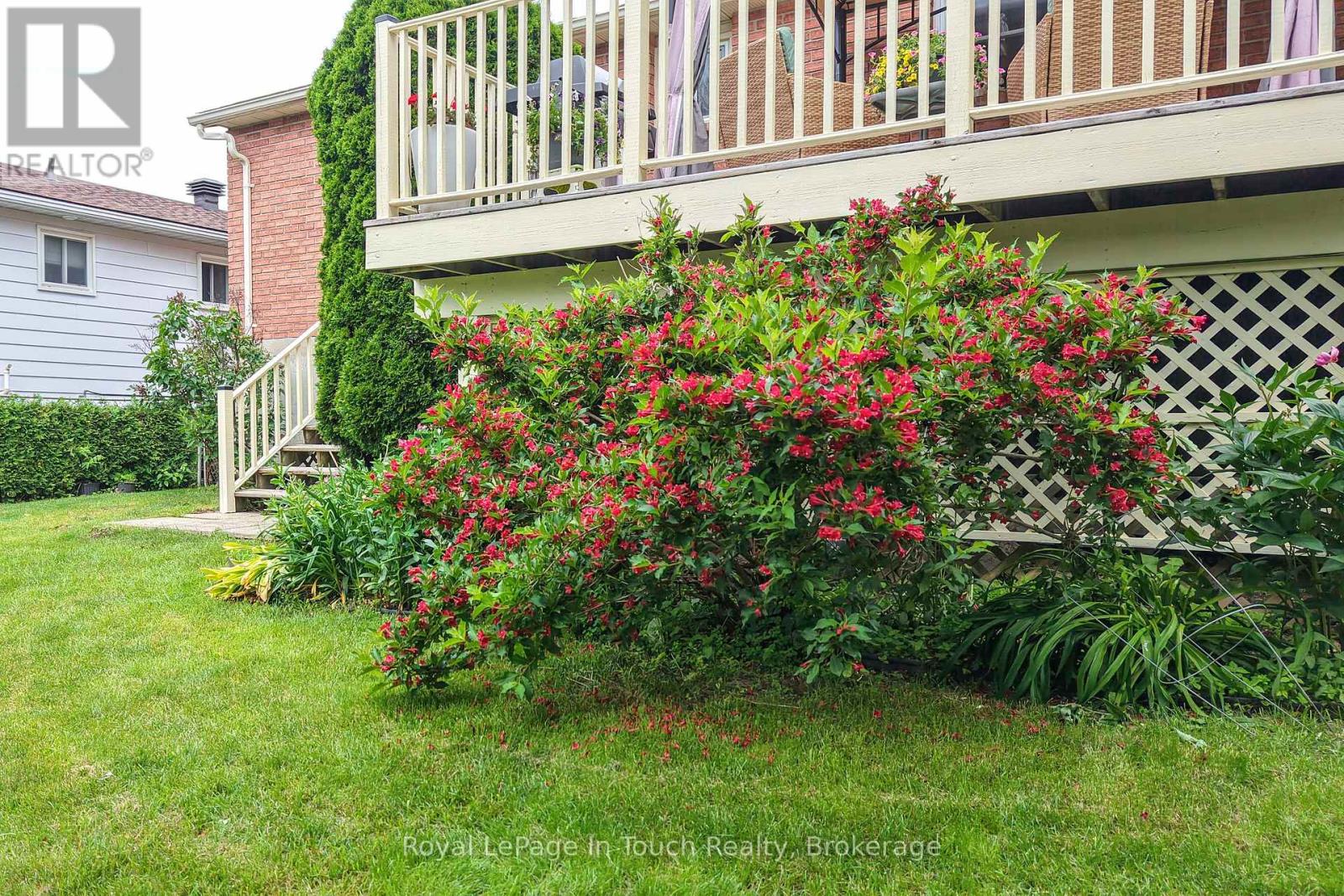 642 RANDLES CRESCENT - 45