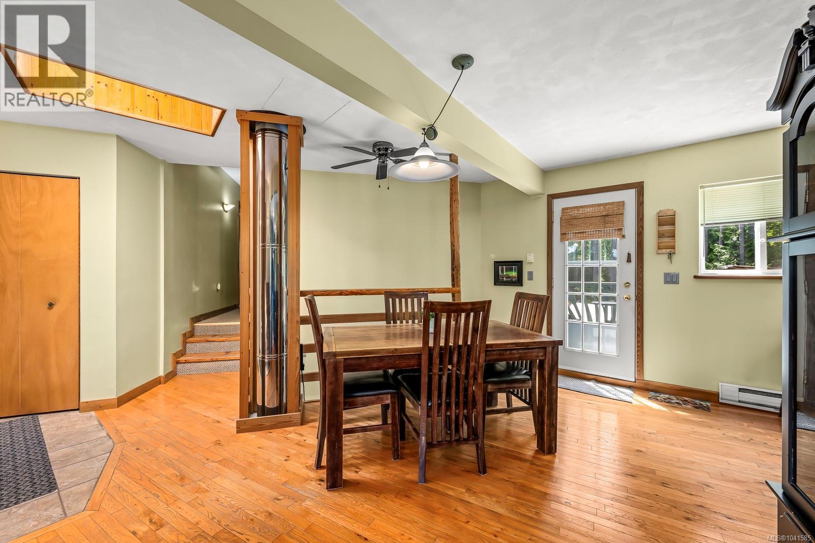 4530 Thompson Clarke Dr E - 10