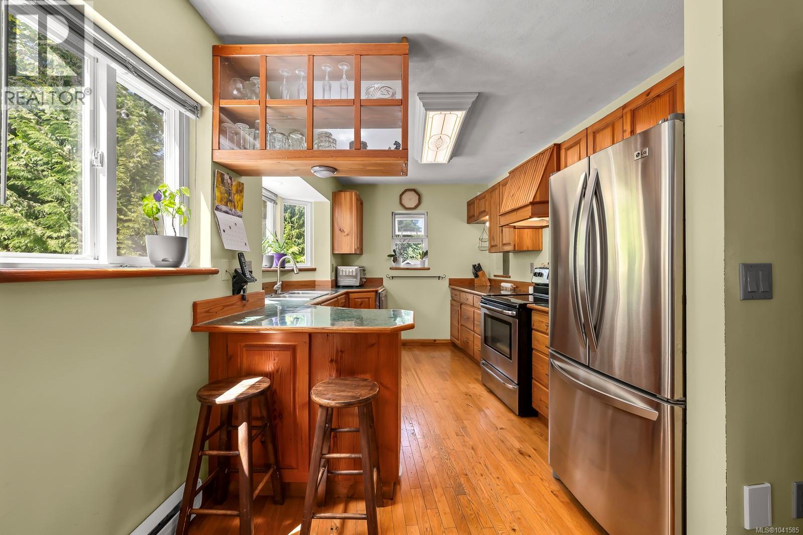 4530 Thompson Clarke Dr E - 11