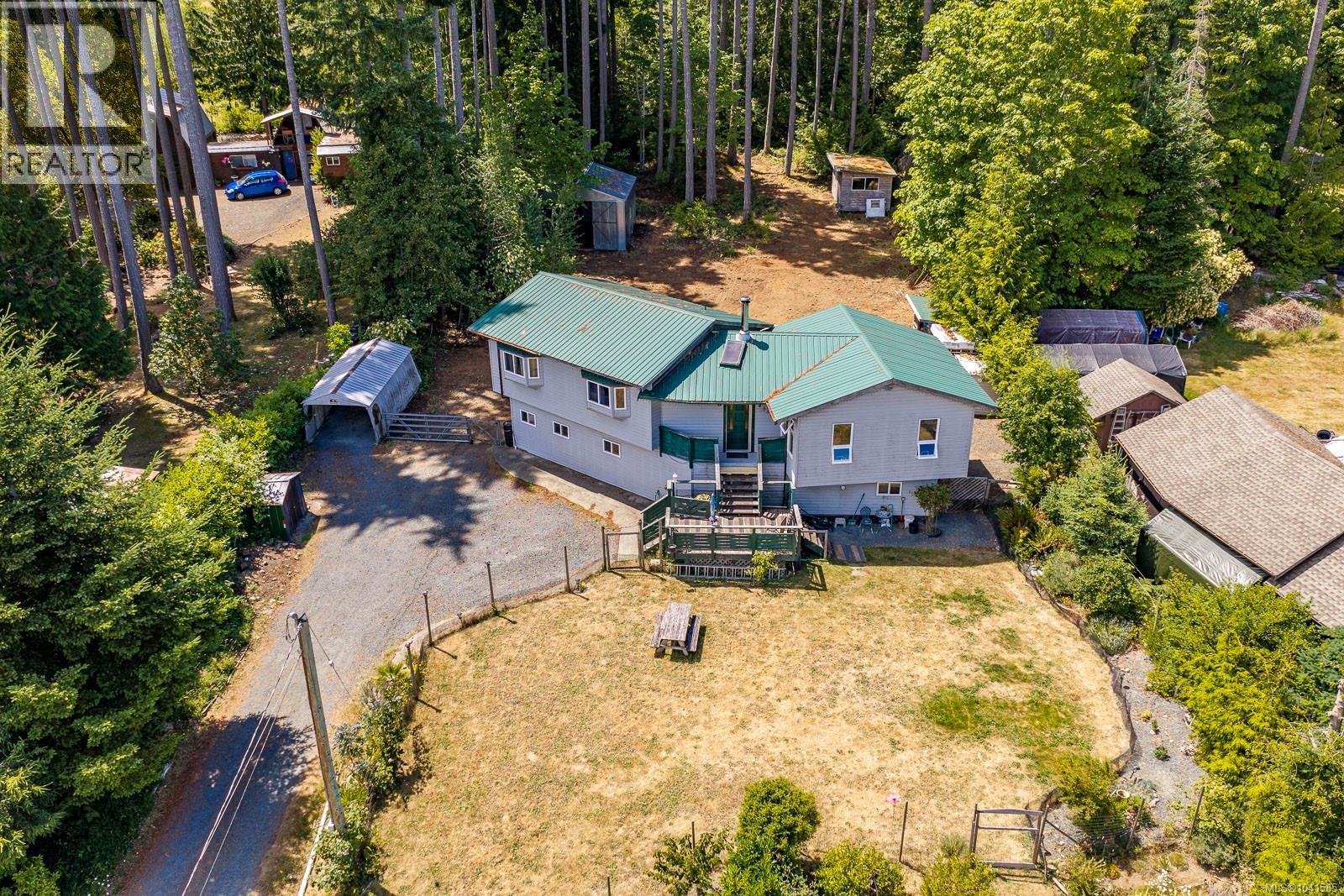 4530 Thompson Clarke Dr E - 1