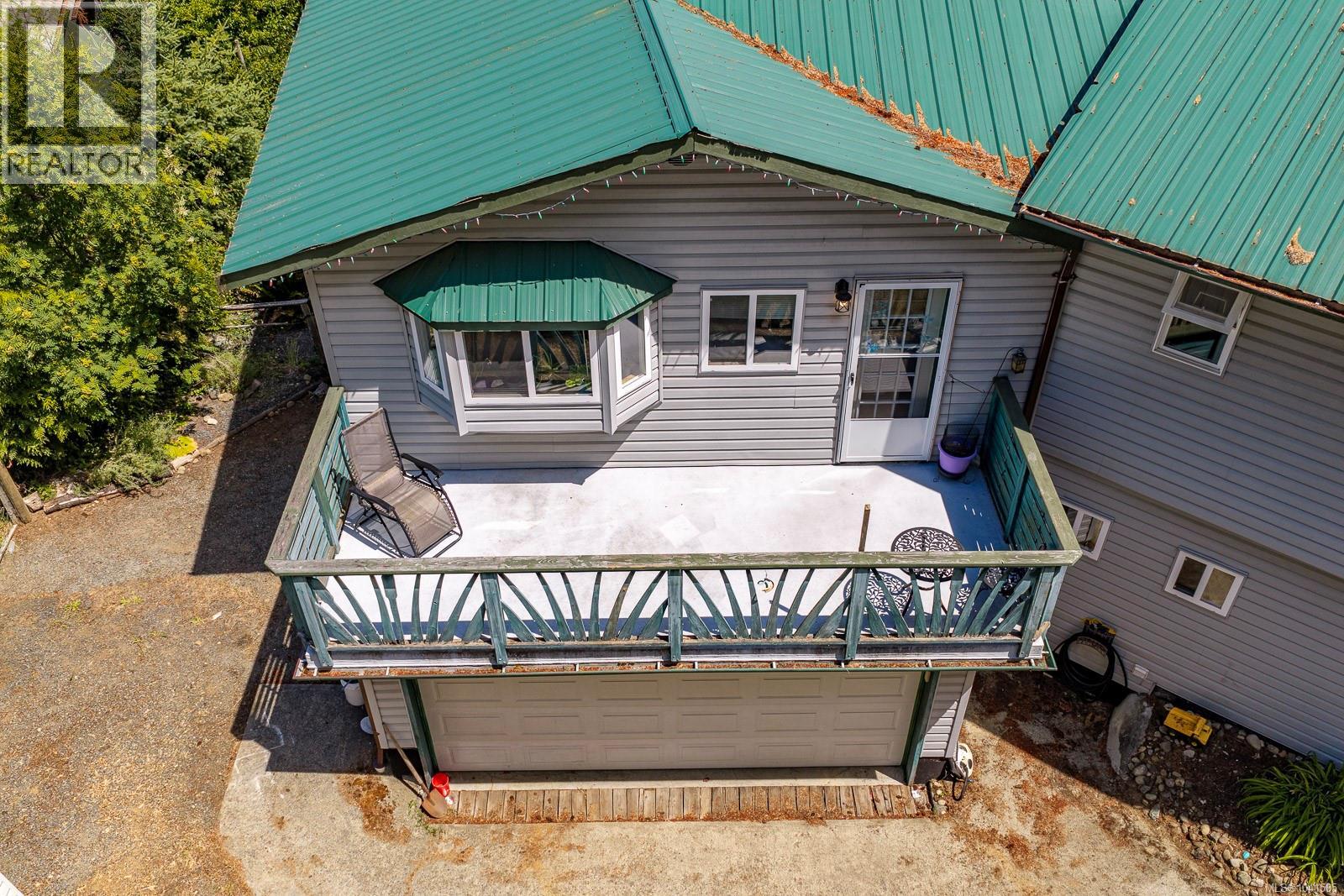 4530 Thompson Clarke Dr E - 37