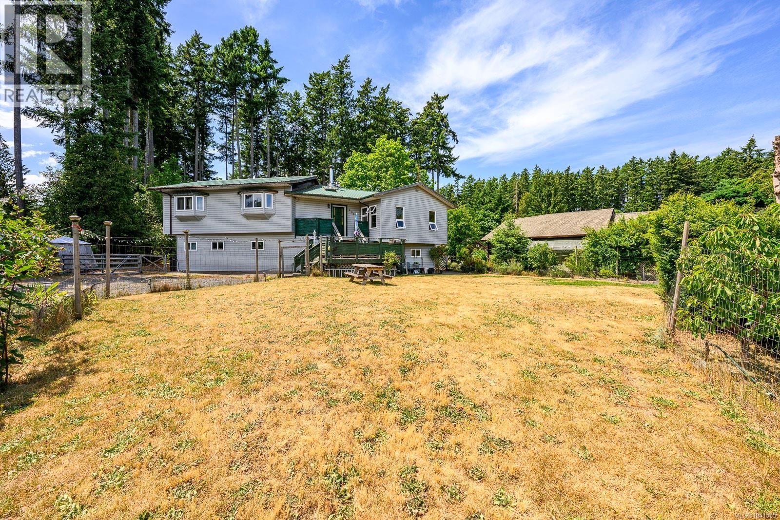 4530 Thompson Clarke Dr E - 34