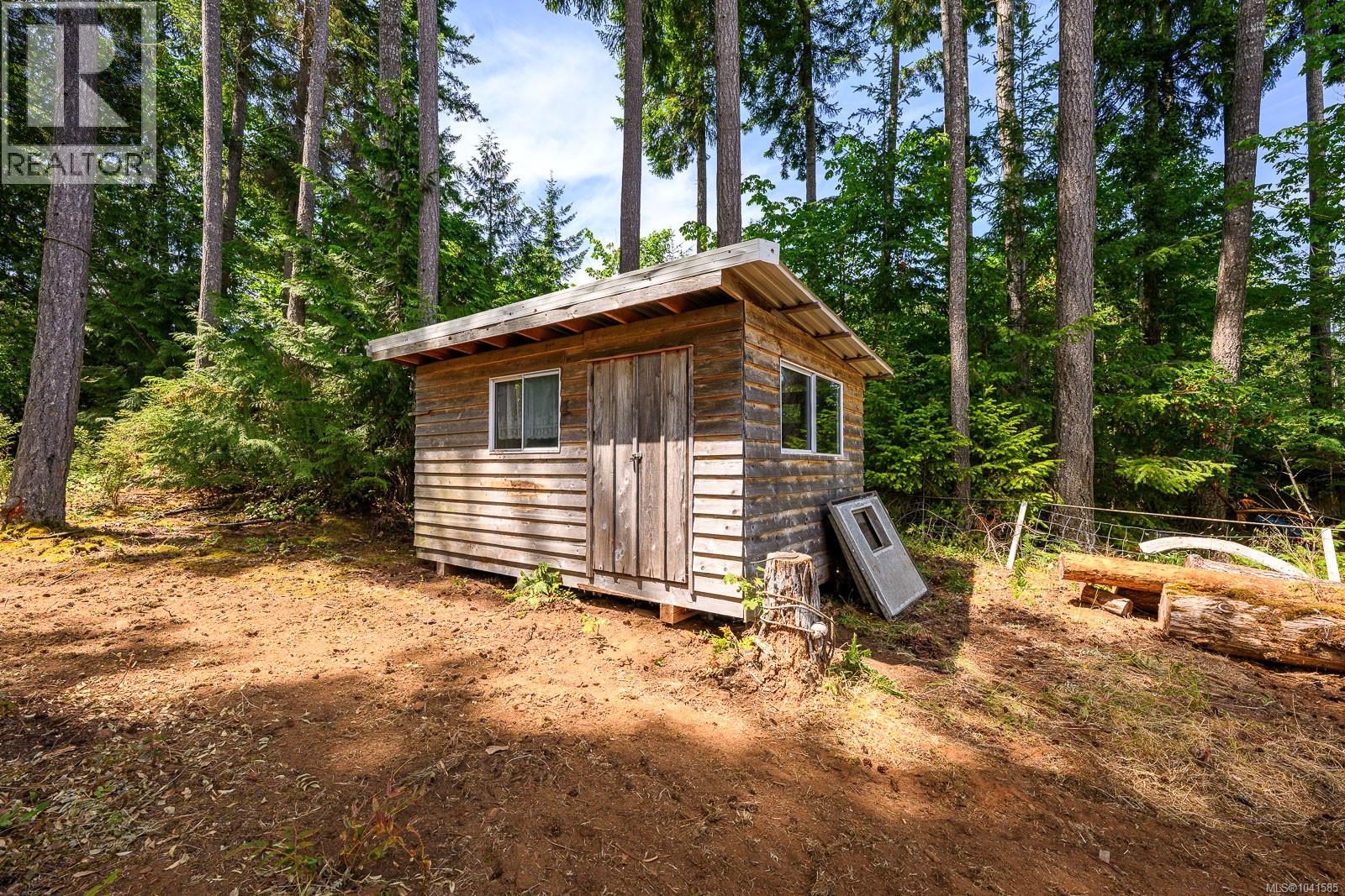 4530 Thompson Clarke Dr E - 44
