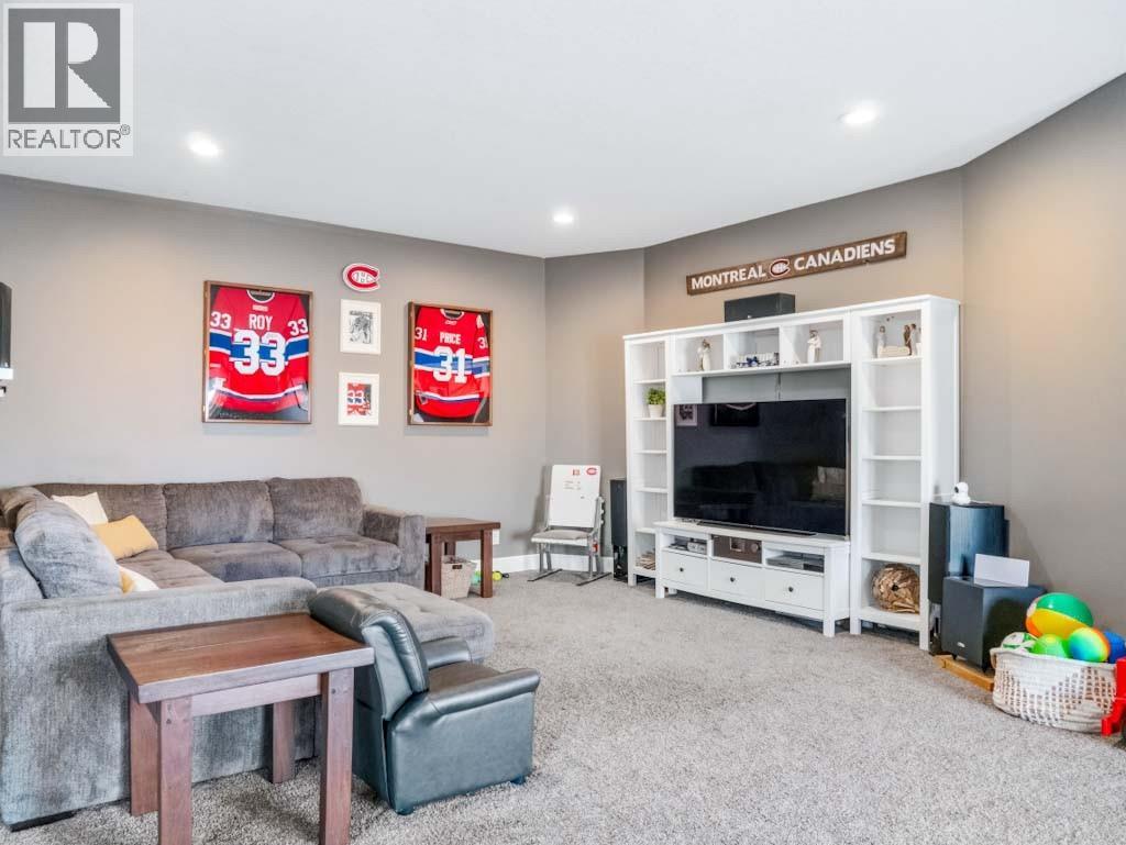 911 Elkridge Trail - 36