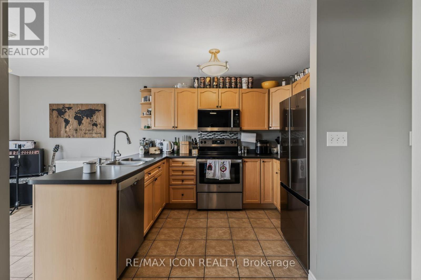 524 ONTARIO STREET - 11