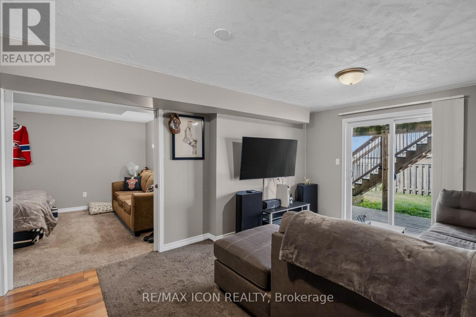 524 ONTARIO STREET - 32