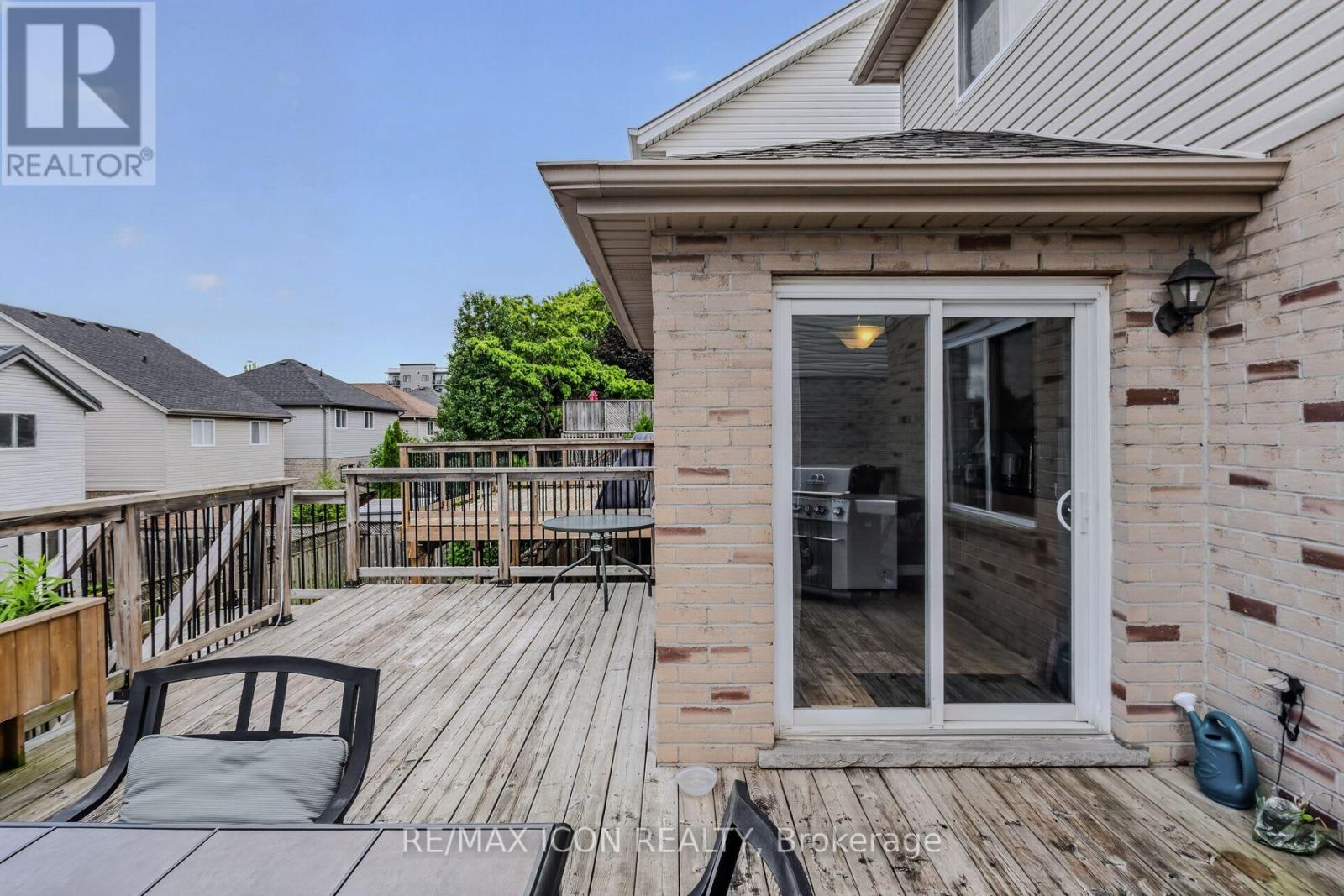 524 ONTARIO STREET - 36