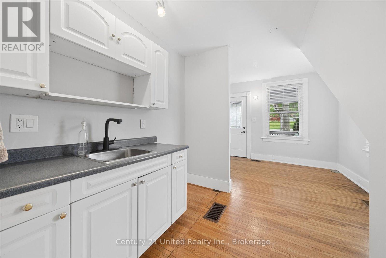 270 ROGERS STREET - 6
