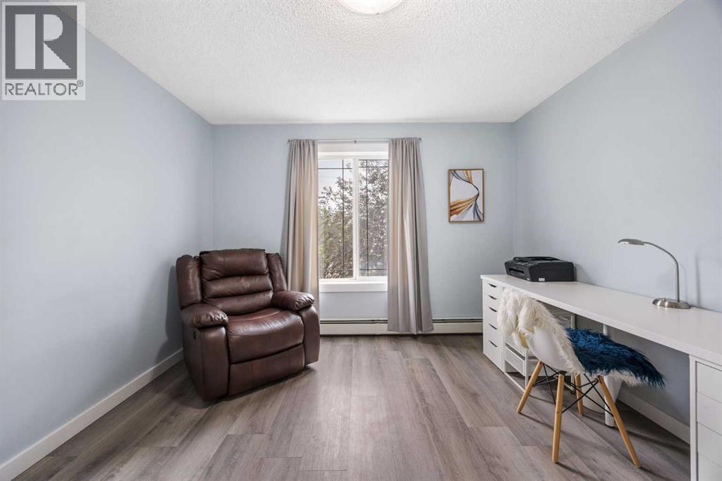 2206, 2000 Millrise Point SW — photo 17